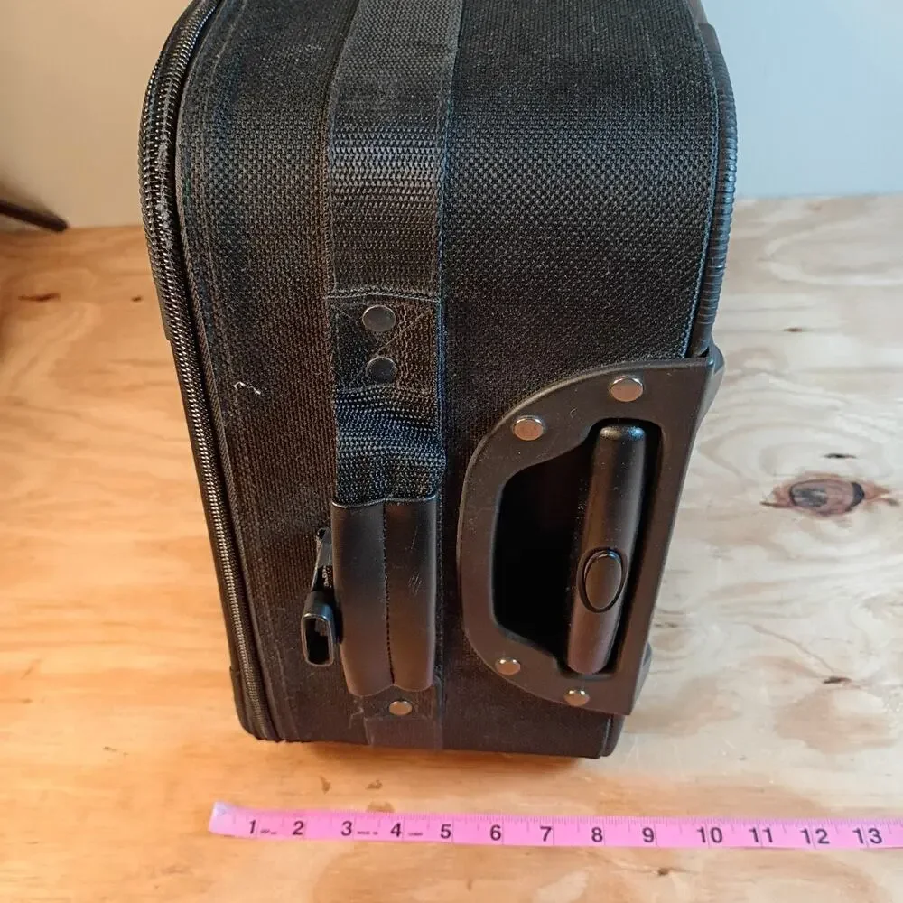 Vintage SUN Sports Black Softside Rolling Suitcase Luggage 2-Wheel Travel Bag